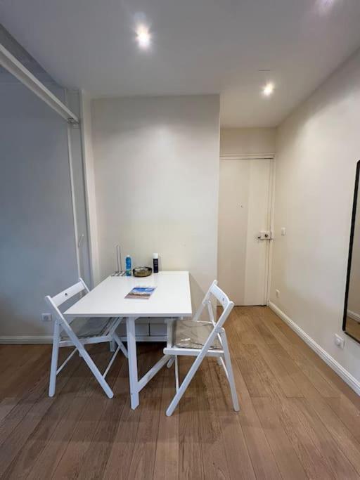 Charmant Appartement Alesia Paris Exterior foto